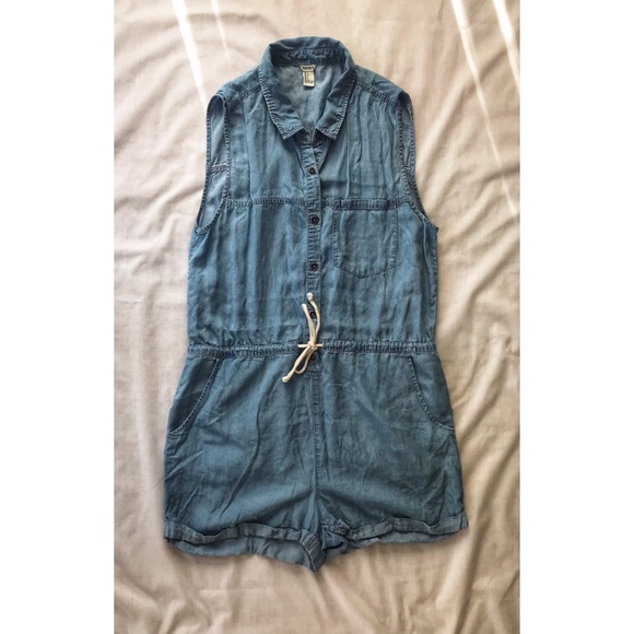 Forever 21 Romper - Picture 5 of 5